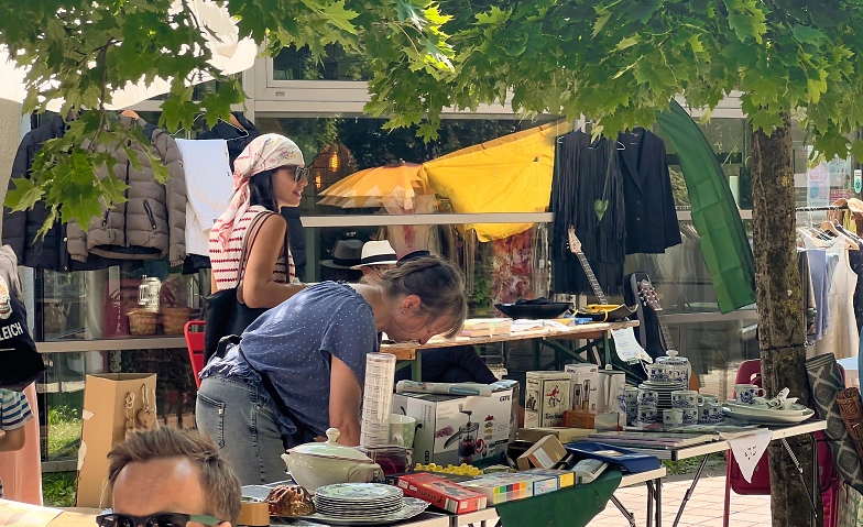 Flohmarkt · Bild 1