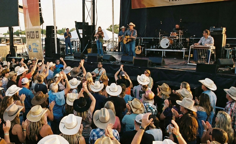 Country Open Air im Innenhof /Ronny Nash - bei jedem Wetter · Bild 1