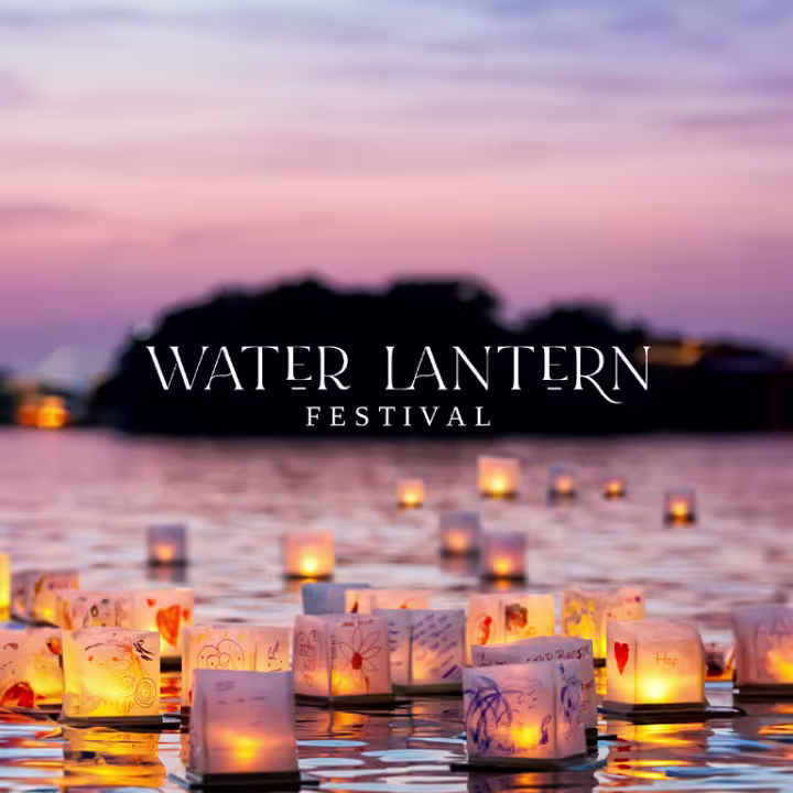 Water Lantern Festival · Bild 1