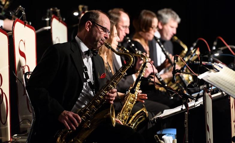 Weihnachtskonzert mit Savoy Ballroom Orchestra · Bild 1