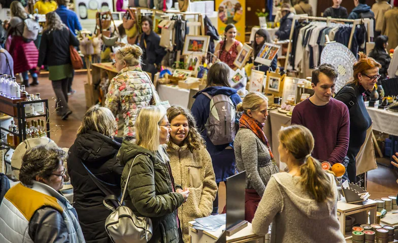 Neue Ziegelei Winterzauber x Herzlmarkt · Bild 1
