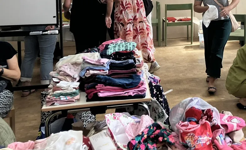 Nachbarschaftsflohmarkt · Bild 1