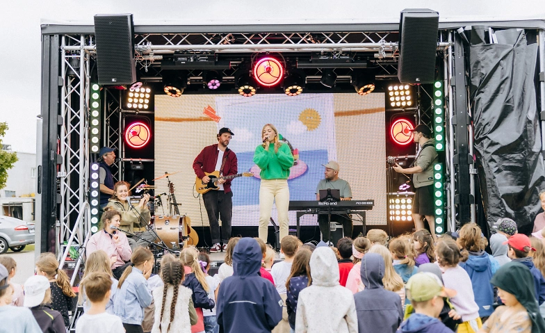 Kinderkonzert mit Nina - Hallo, Hallo, Hallo Tour · Bild 1