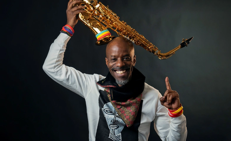 Jowee Omicil aka Mr. BasH! Vincent Peirani - Living Being · Bild 1