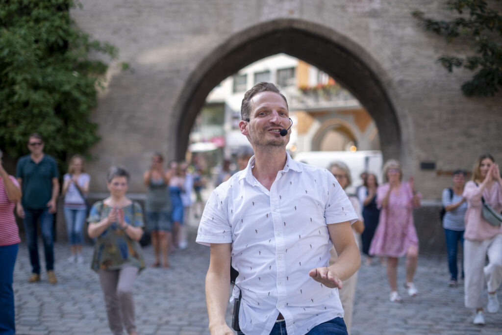 Bavarian Line Dance im Innenhof des Isartors · Bild 1